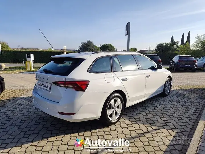 Skoda Octavia 2023 photo 5
