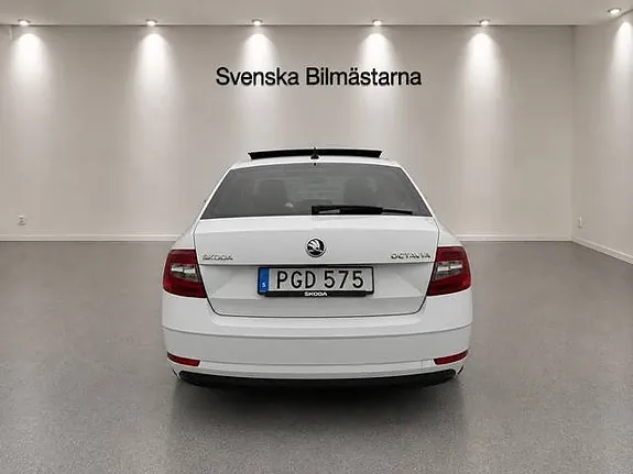 Skoda Octavia 2018 photo 4