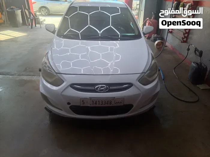 Hyundai Accent 2015 photo 4
