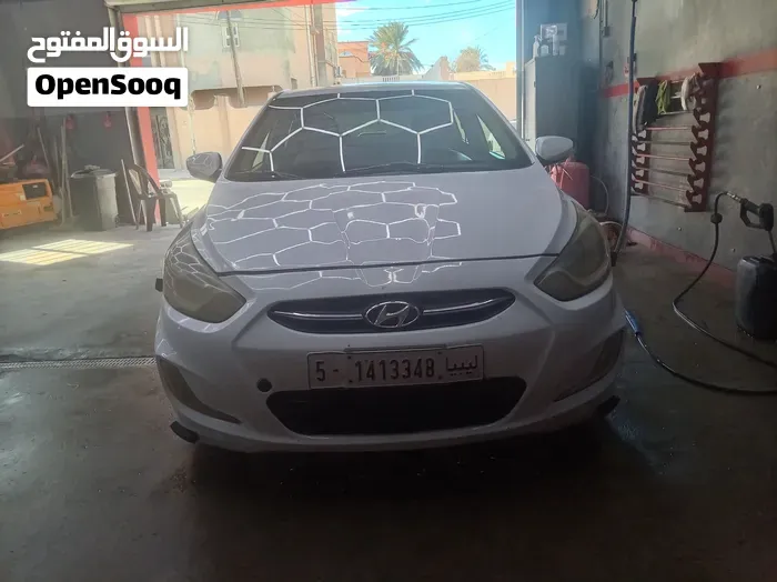Hyundai Accent 2015 photo 3