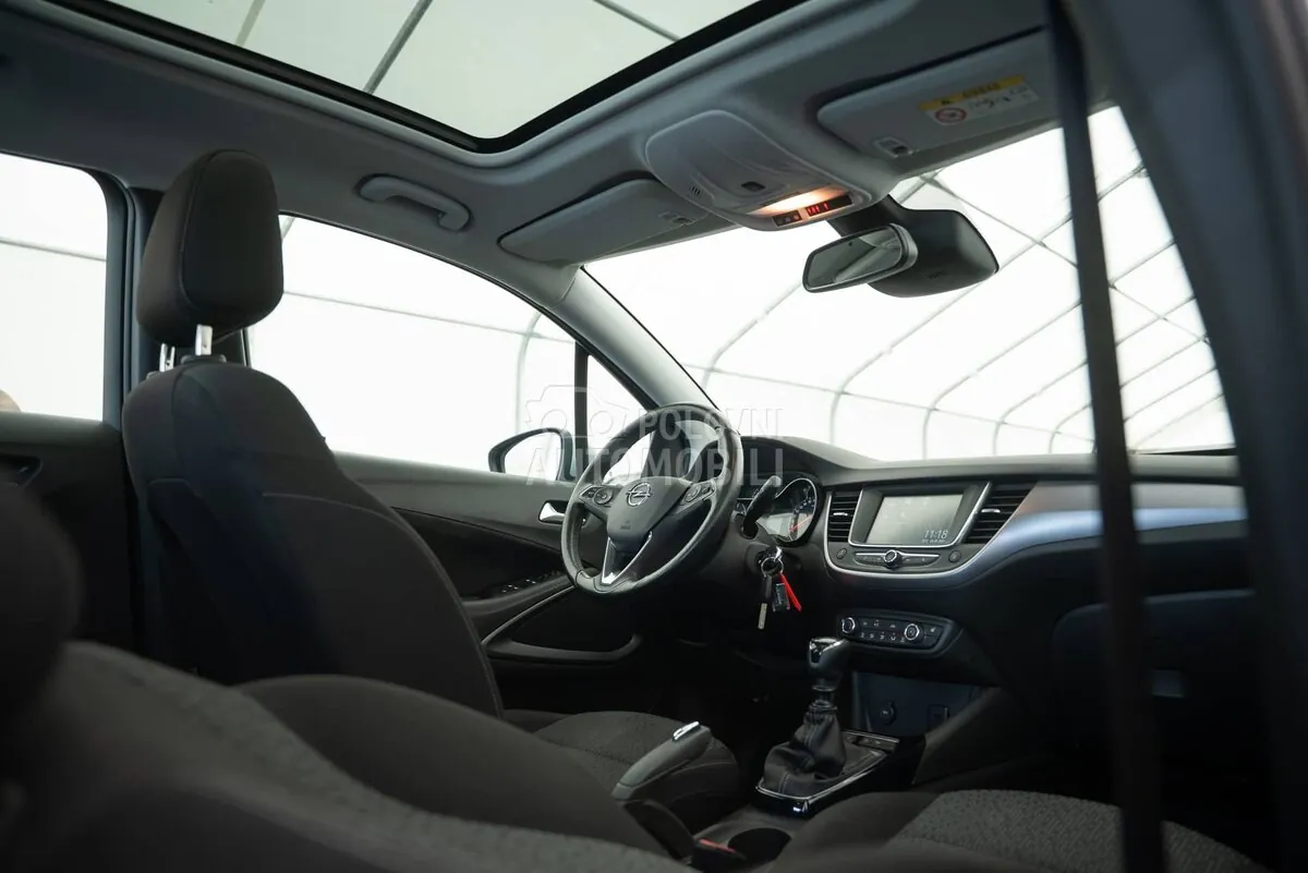 Opel Crossland X 2017 photo 2