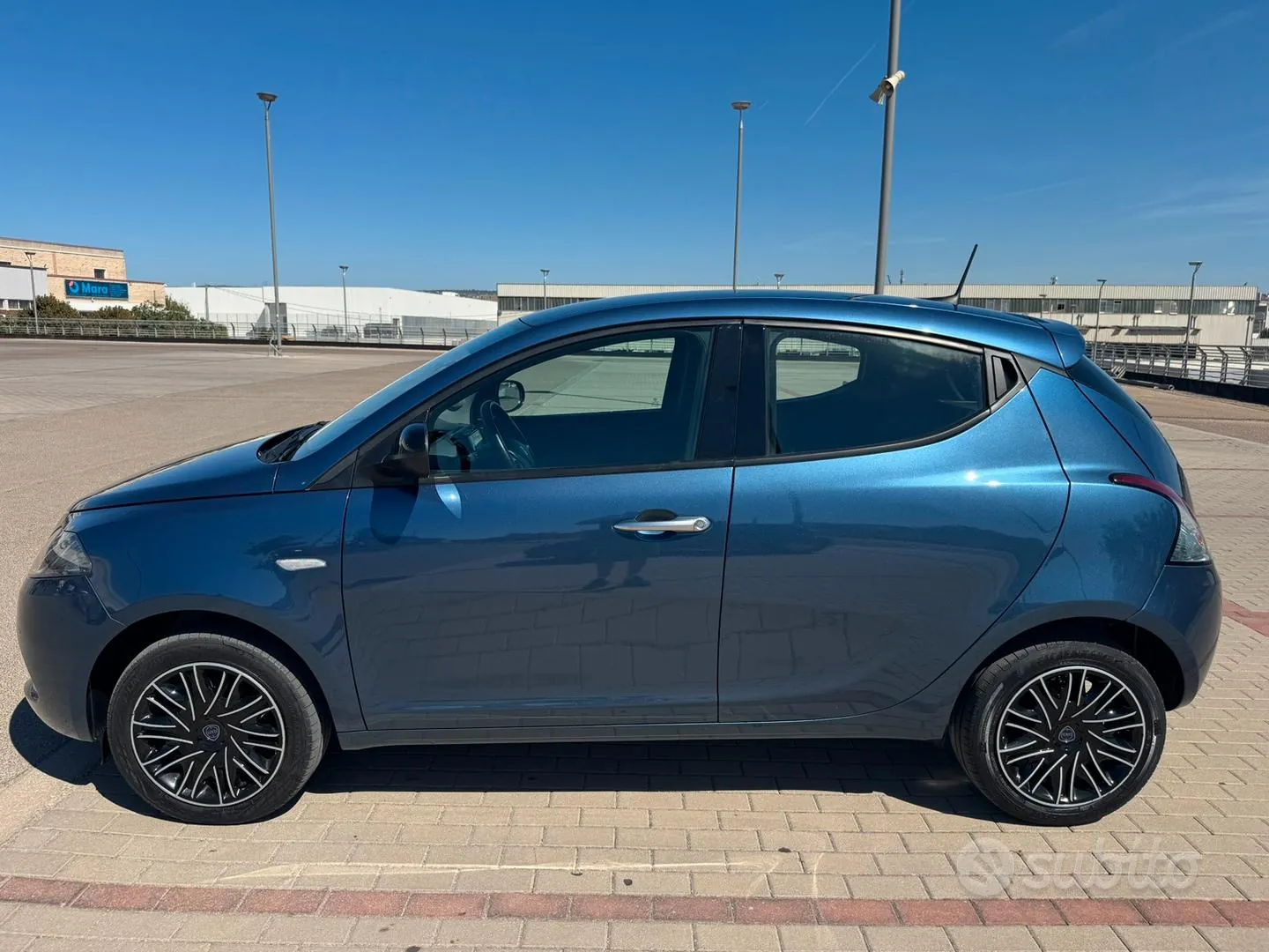 Lancia Ypsilon 2022 photo 2
