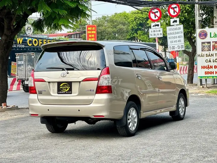 Toyota Innova 2014 photo 5