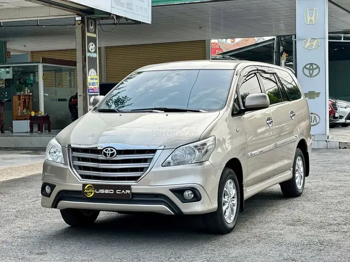 Toyota Innova 2014 photo 2