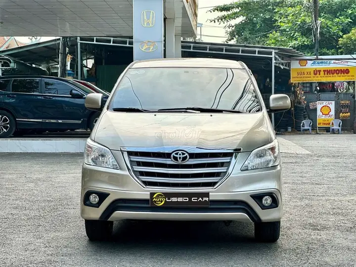 Toyota Innova 2014 photo 3