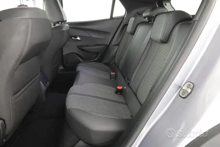 Peugeot 2008 2024 photo 2