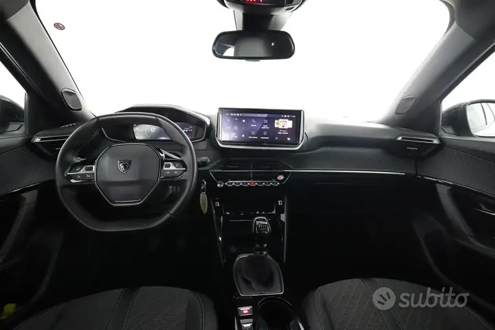 Peugeot 2008 2024 photo 3