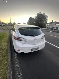 Mazda Axela 2012 photo 5