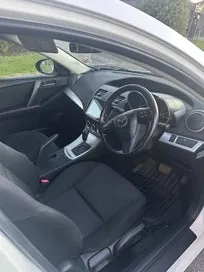 Mazda Axela 2012 photo 3