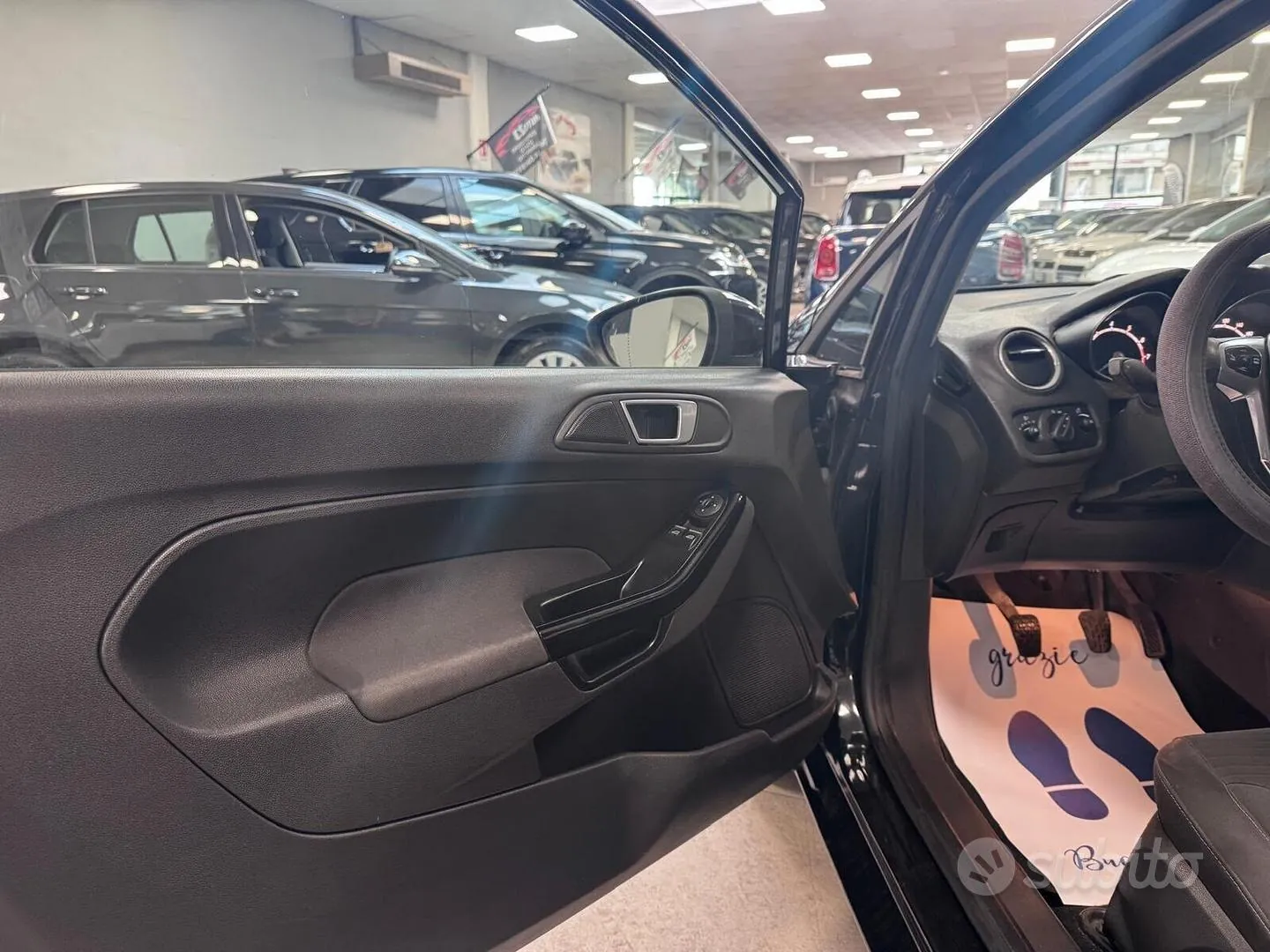 Ford Fiesta 2015 photo 5