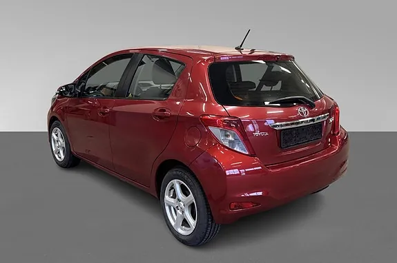 Toyota Yaris 2012 photo 3