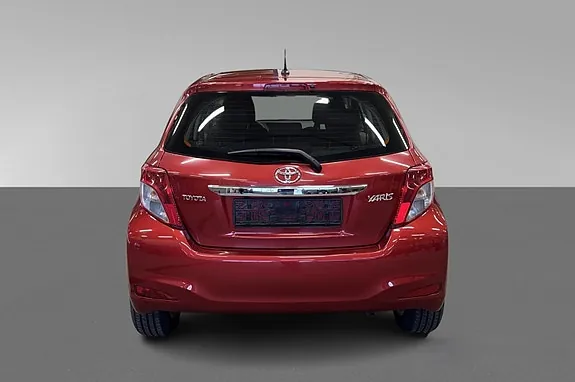 Toyota Yaris 2012 photo 4