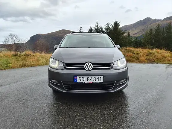 Volkswagen Sharan 2017 photo 2