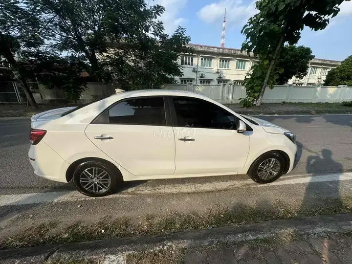 Kia Soluto 2021 photo 4