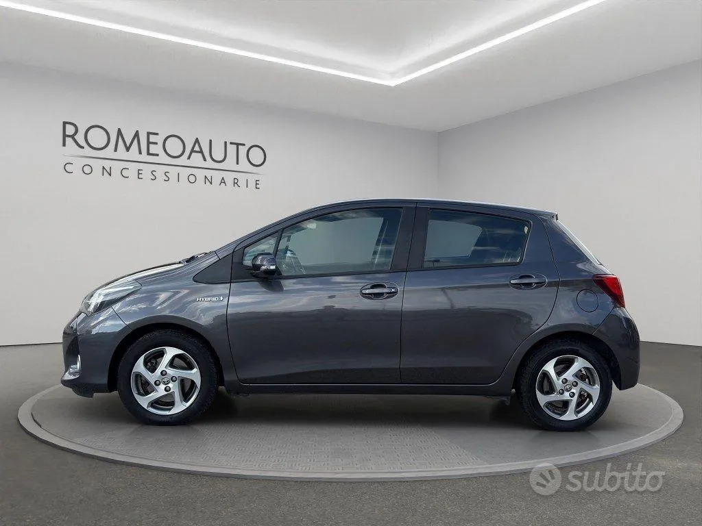 Toyota Yaris 2016 photo 3