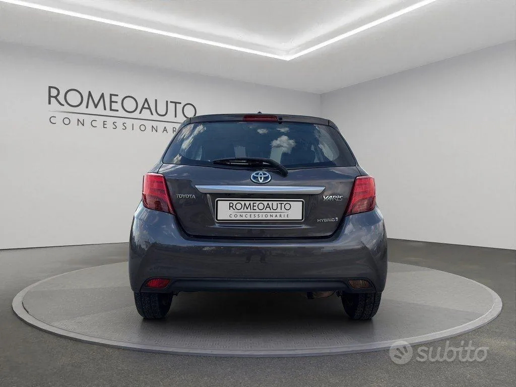 Toyota Yaris 2016 photo 5