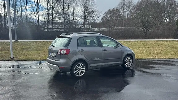 Volkswagen Golf I 2009 photo 2