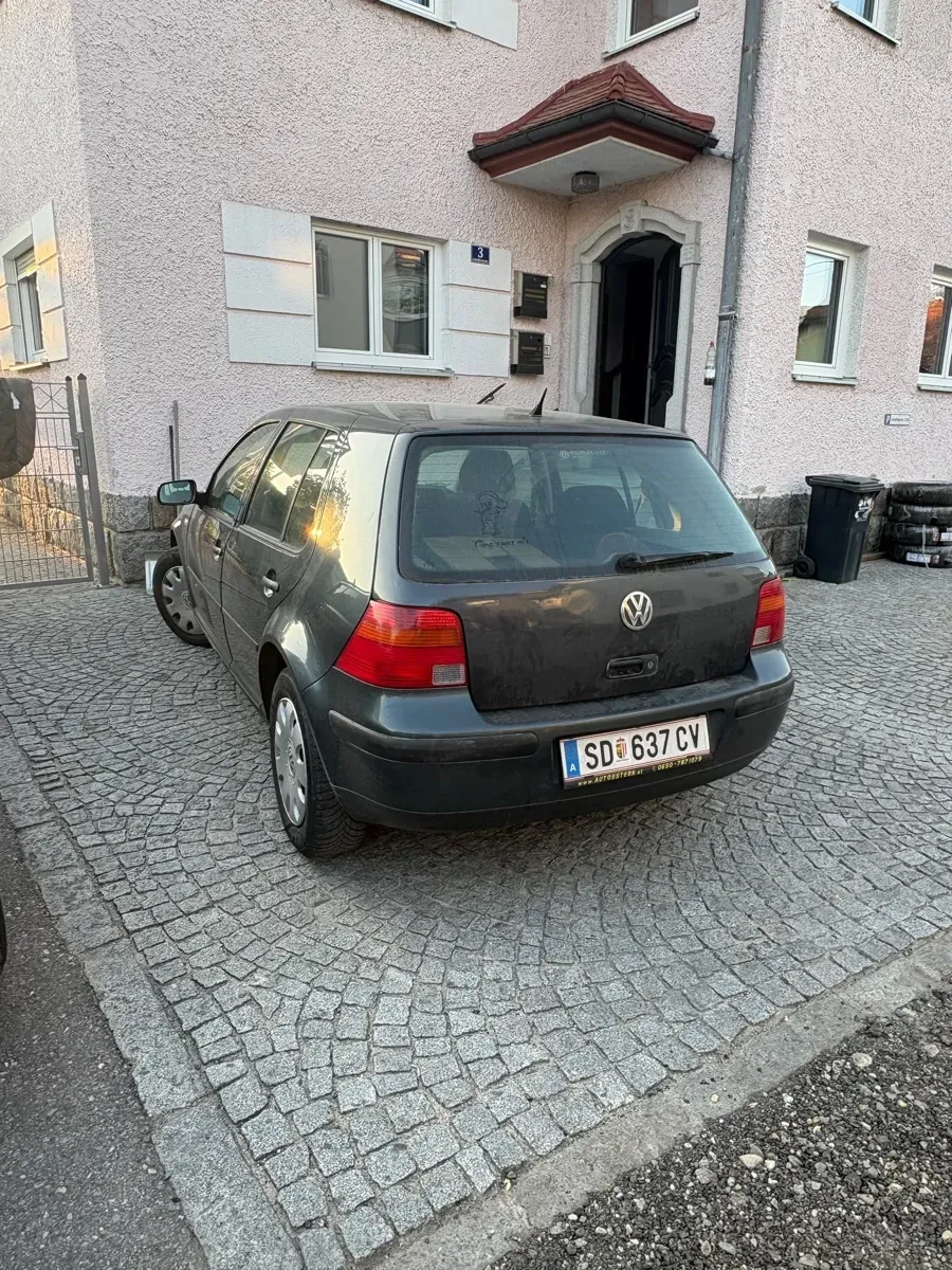 Volkswagen Golf 2002 photo 2