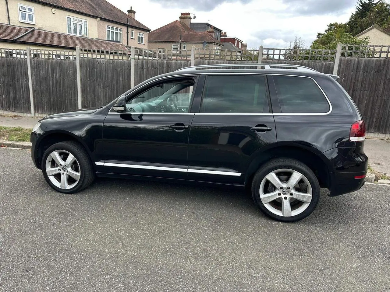 Volkswagen Touareg 2009 photo 2