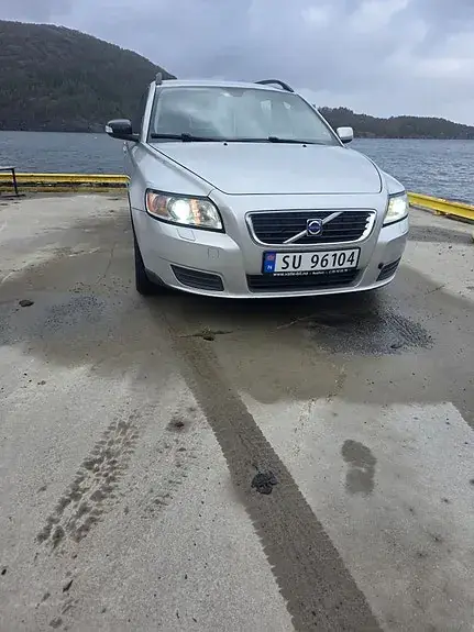Volvo V50 2010 photo 3