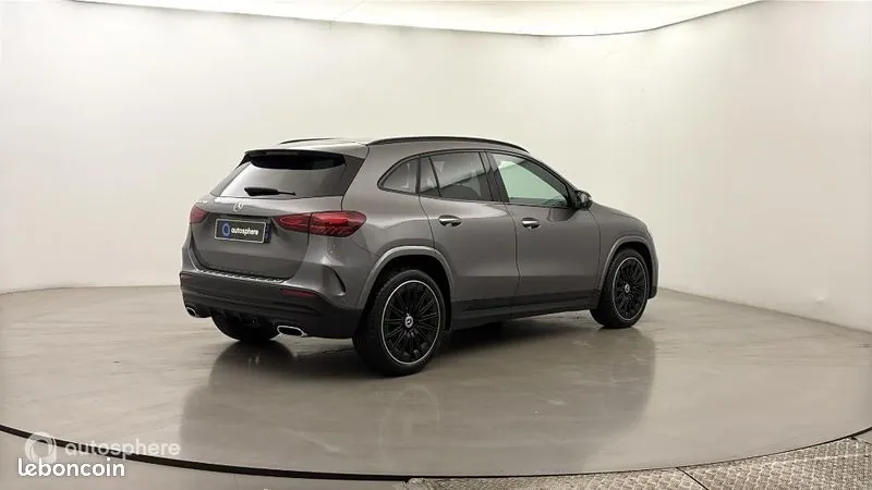 Mercedes-Benz Gla 2024 photo 5