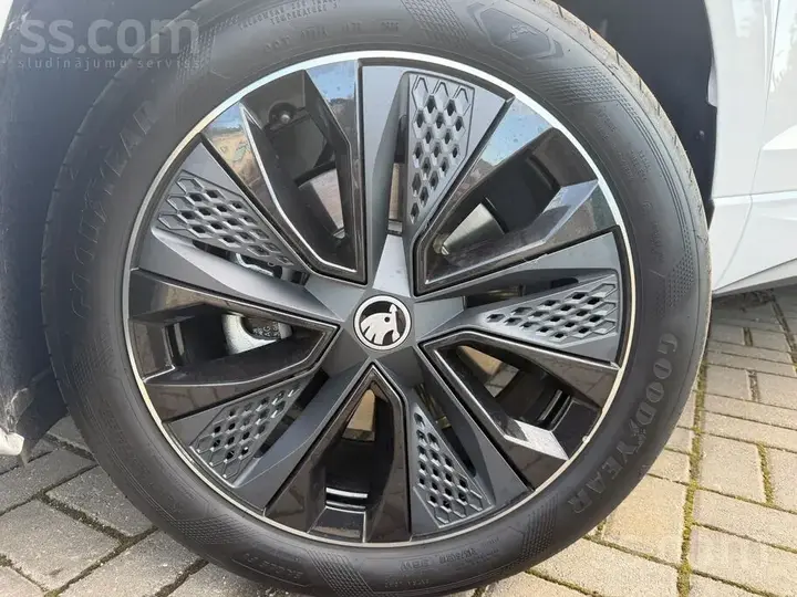 Skoda Karoq 2026 photo 5