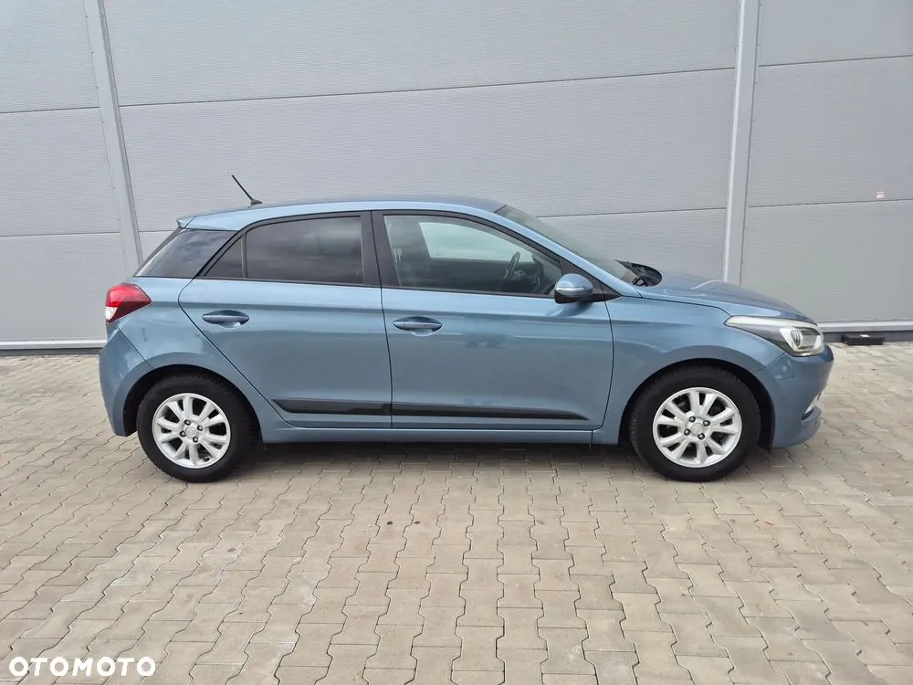 Hyundai I20 2017 photo 3