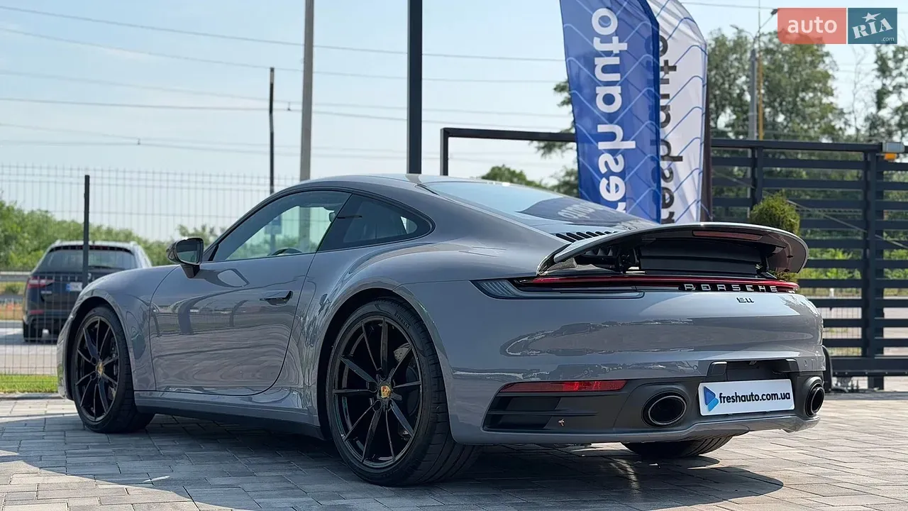 Porsche 911 2024 photo 4