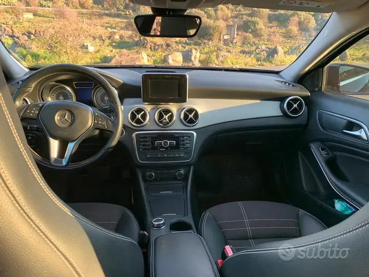 Mercedes-Benz Gla 2015 photo 3