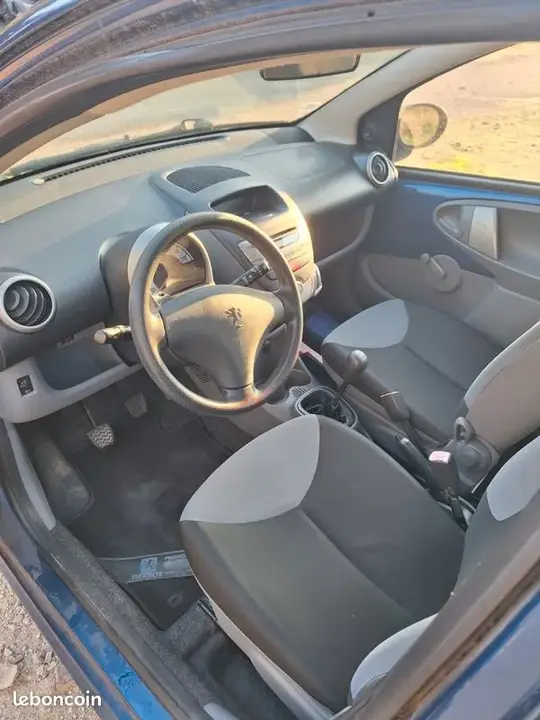 Peugeot 107 2006 photo 3
