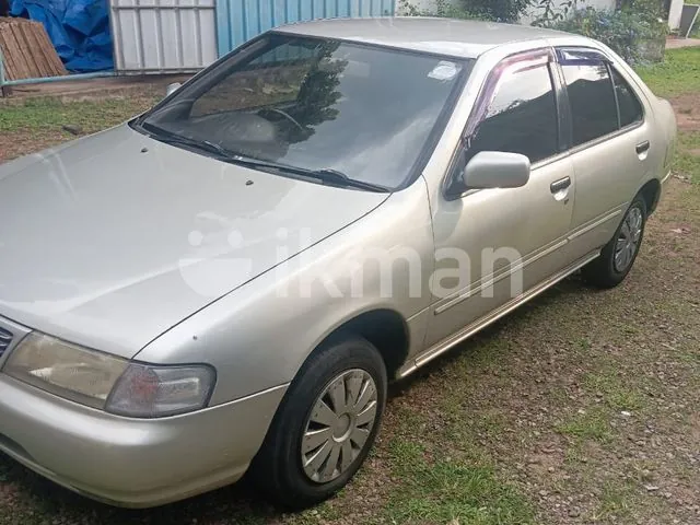 Nissan Sunny 1995 photo 3