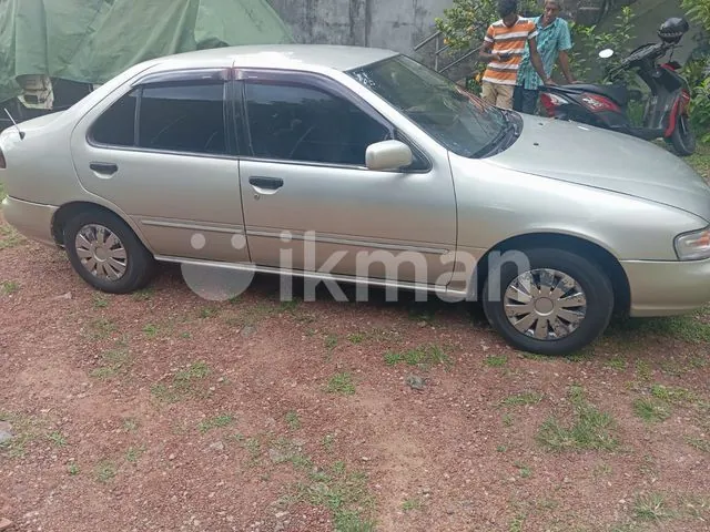 Nissan Sunny 1995 photo 2