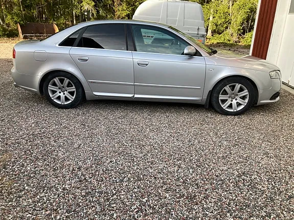 Audi A4 2007 photo 2