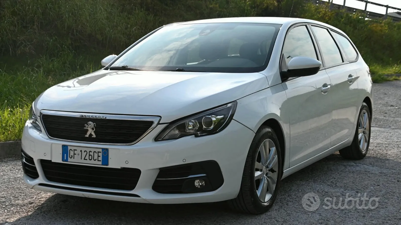 Peugeot 308 2021 photo 2