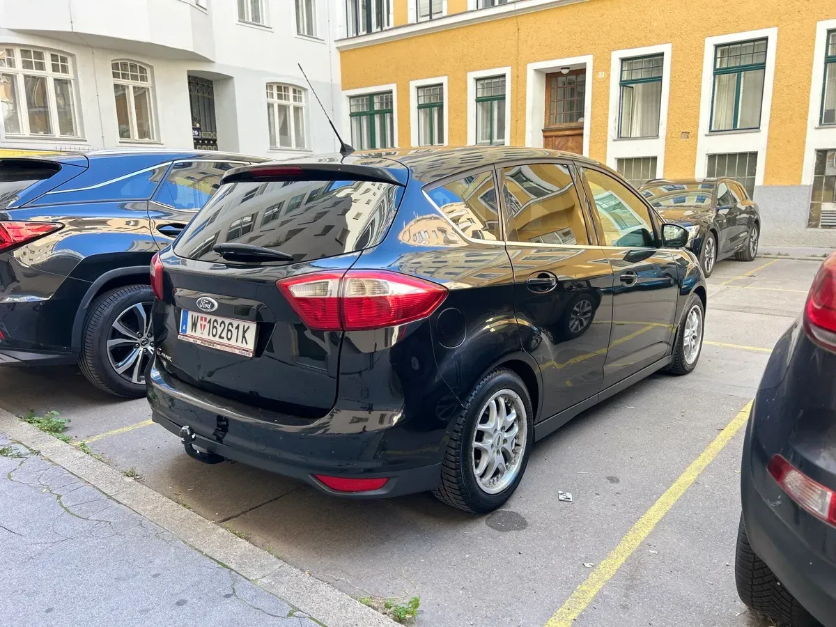 Ford C-Max 2011 photo 3