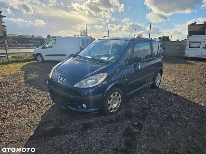 Peugeot 1007 2005 photo 2