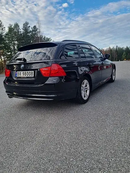 BMW 318D 2010 photo 5
