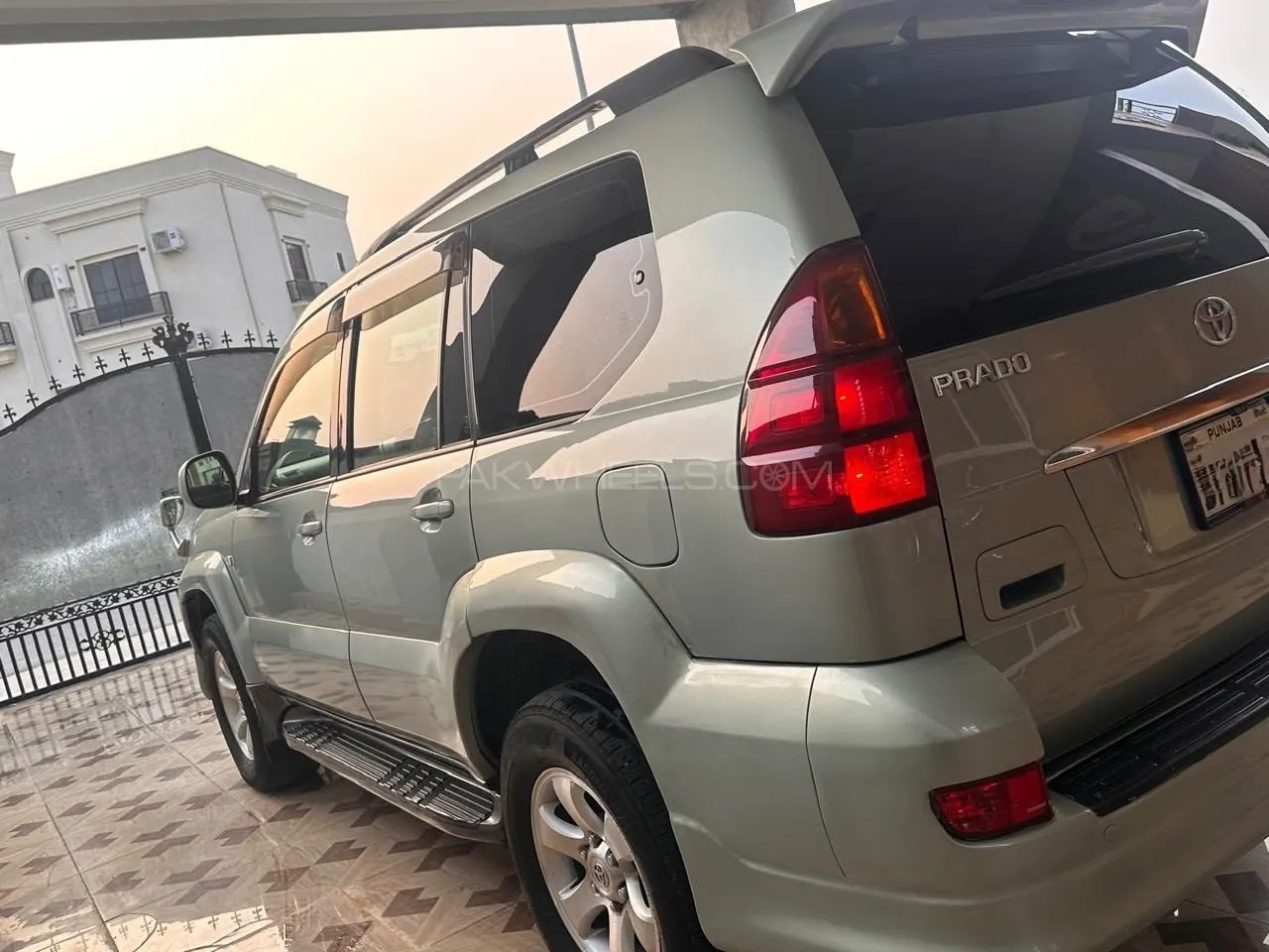 Toyota Prado