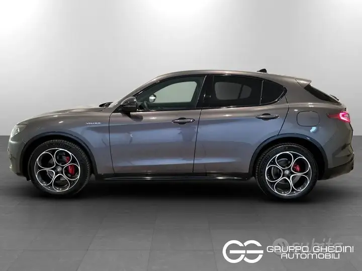 Alfa Romeo Stelvio 2025 photo 2