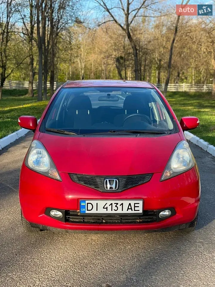 Honda Jazz 2010 photo 2
