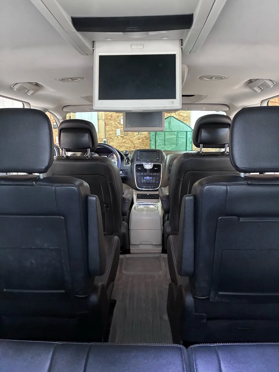 Chrysler Town & Country 2015 photo 5