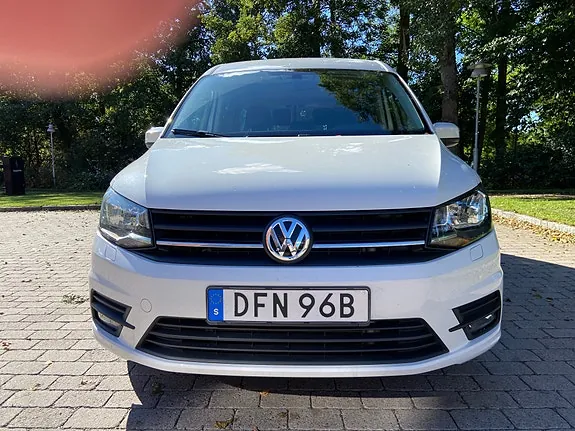 Volkswagen Caddy Maxi 2019 photo 2