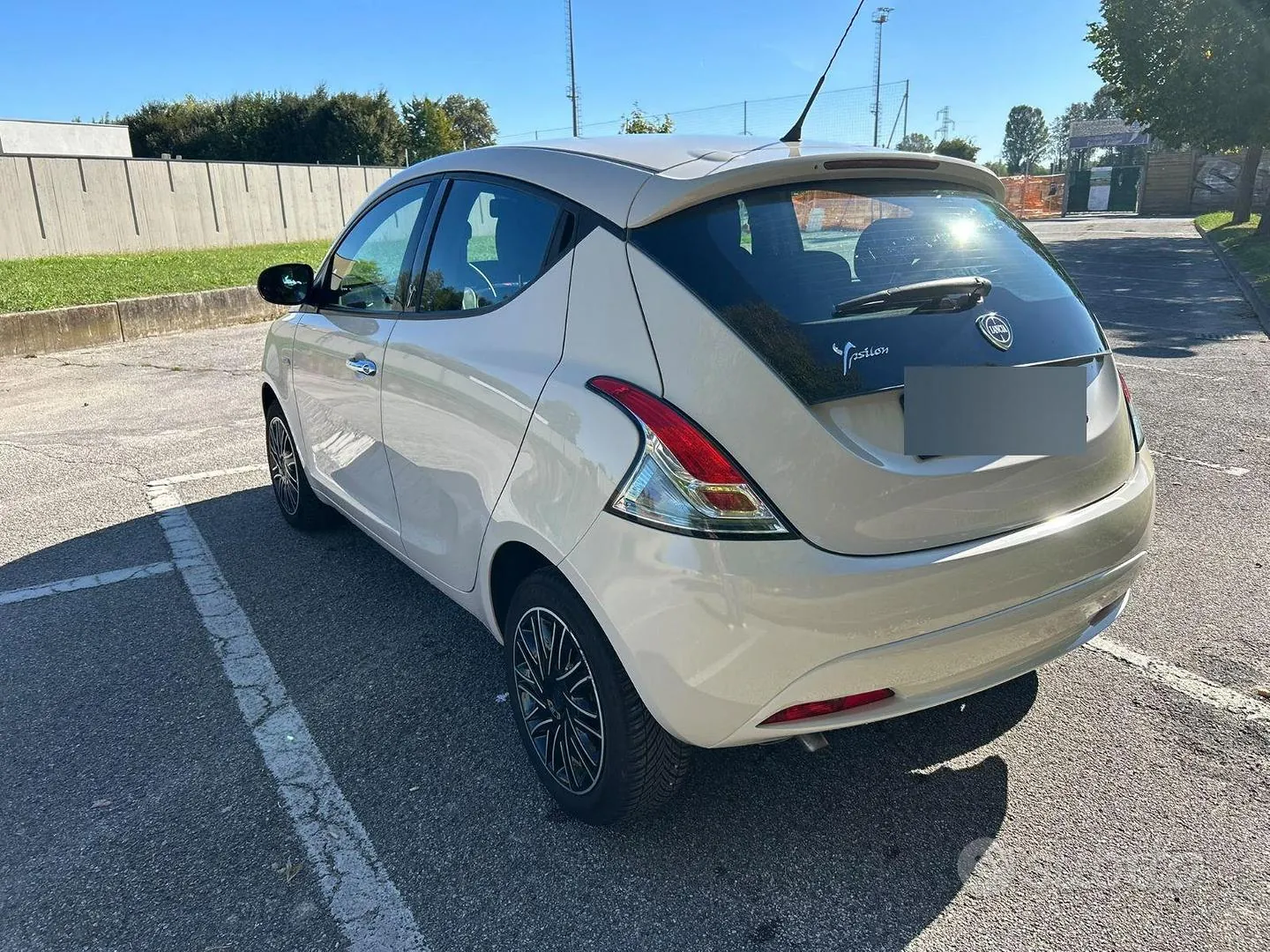 Lancia Ypsilon 2018 photo 2