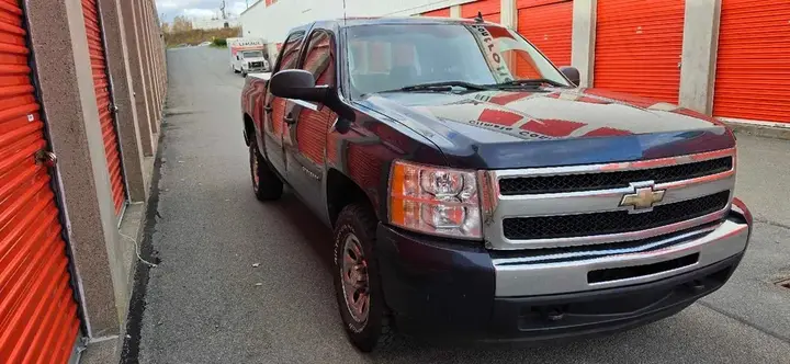 Chevrolet Silverado 1500 2010 photo 2
