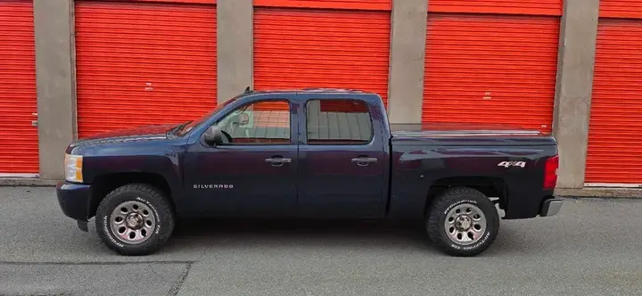Chevrolet Silverado 1500 2010 photo 3