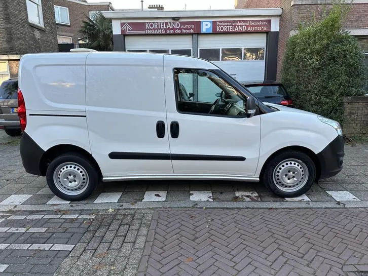 Opel Combo 2018 photo 2
