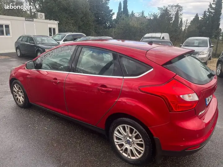 Ford Focus 2014 photo 3