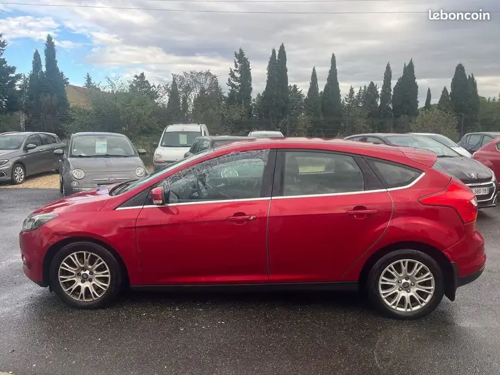 Ford Focus 2014 photo 2