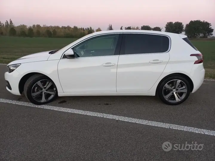 Peugeot 308 2018 photo 5