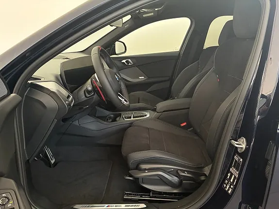 BMW M135I 2027 photo 5